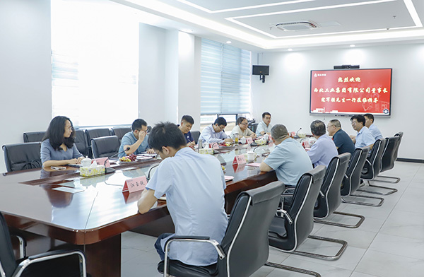 西北工業(yè)集團(tuán)黨委書記、董事長寇軍強(qiáng)一行考察頂立科技 (1).JPG